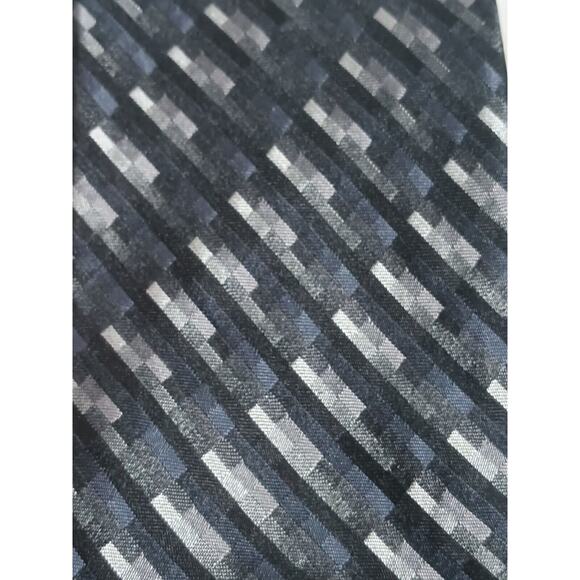 Palatina 100% Imported Silk/Gray Geometric Diagonal Print Tie Made In USA - Picture 5 of 9